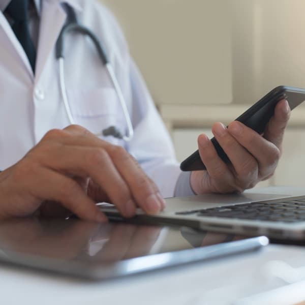 Episode #326: Doctors vs. The Internet (Bonus Episode)